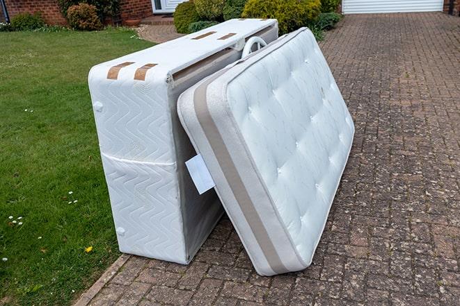 responsible mattress disposal and recycling